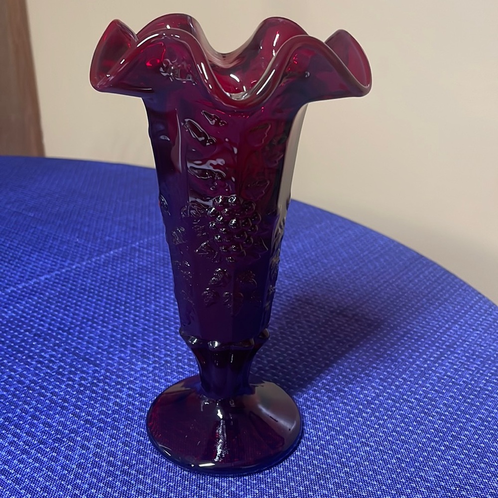 Fenton Glass ruby red amberina Ruffled Vase w/ Paneled Grapes & Leaves